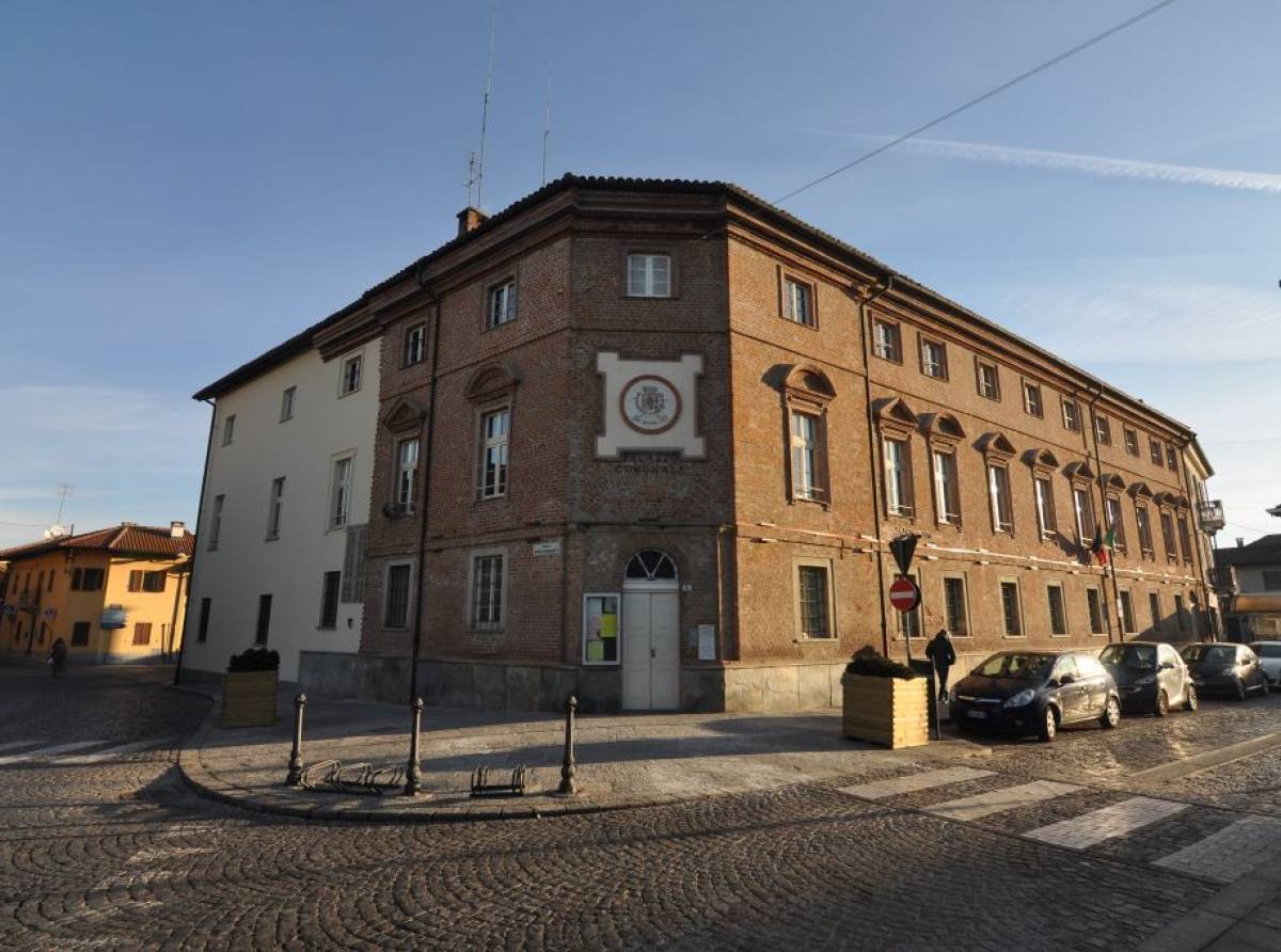 Tre giorni di festa tra musica, tradizione e buon cibo: così il paese celebra i suoi santi patroni
